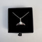 COLLAR DE COLA DE BALLENA(PLATA)