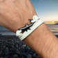 PULSERA TIBURÓN "WHITE CORAL"