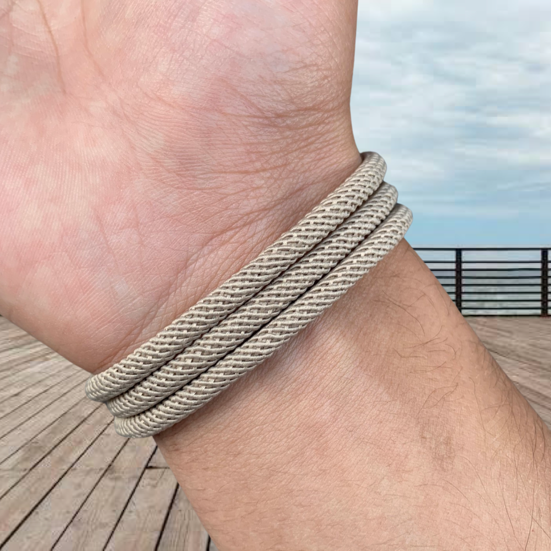 PULSERA COLA DE BALLENA "KHAKI SAND"